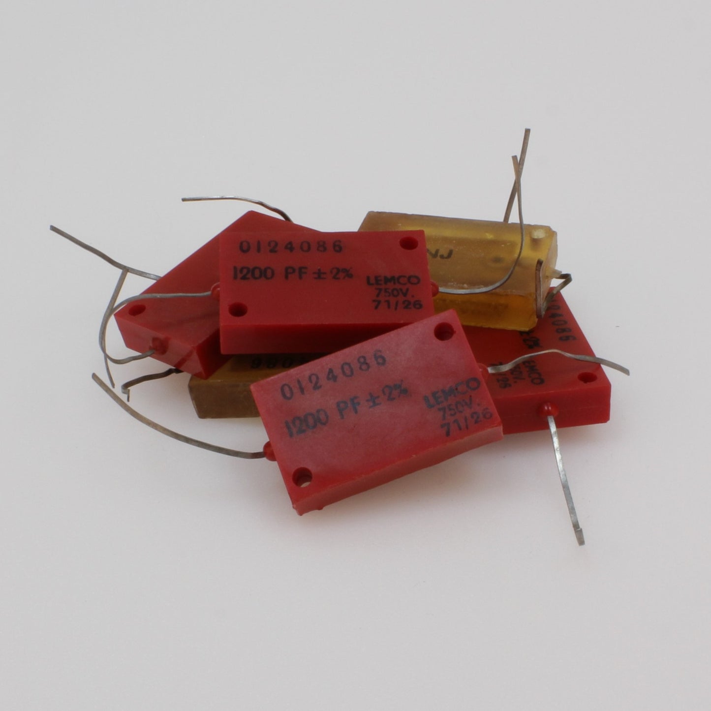 NOS 1.2 nF 750 Vdc Lemco Silver-mica capacitor